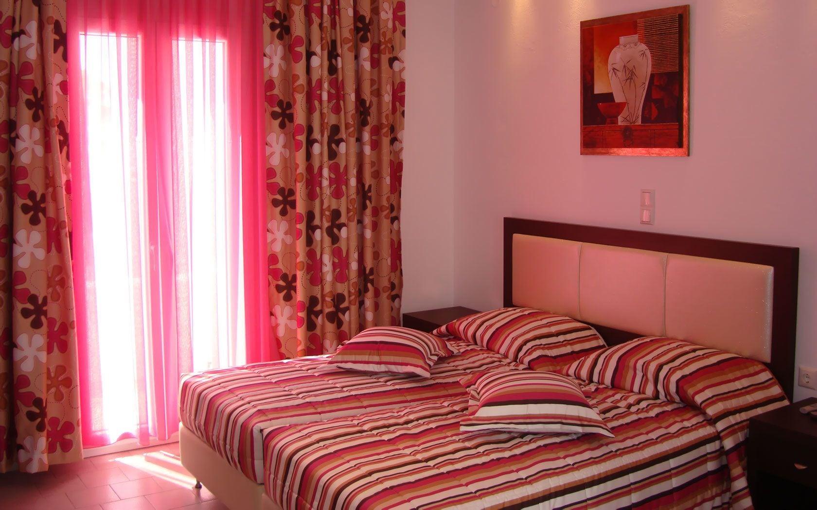 Elena Studios & Suites Ornos  Exterior foto