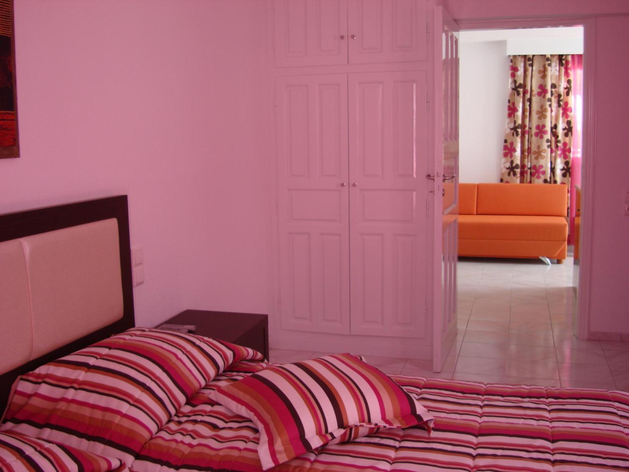 Elena Studios & Suites Ornos  Exterior foto